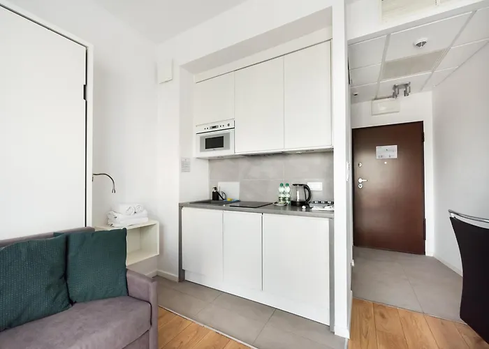 New Comfort 614 By Bookinghost